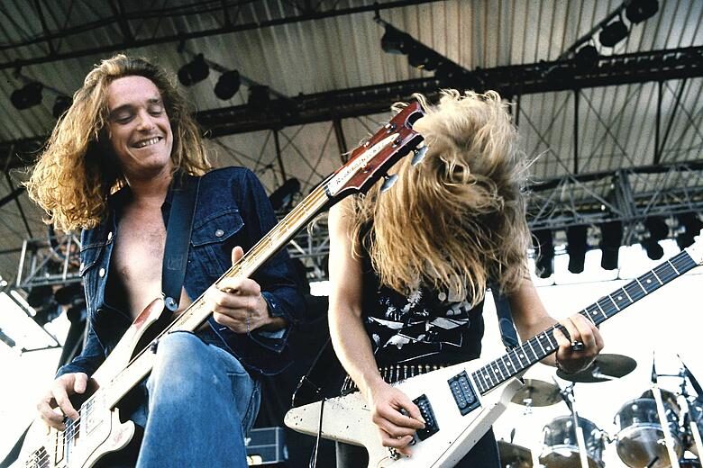 Metallica Celebra A Su Hermano Cliff Burton