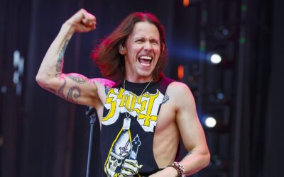 Myles Kennedy Comparte Video Letra De ‘Saving Face’