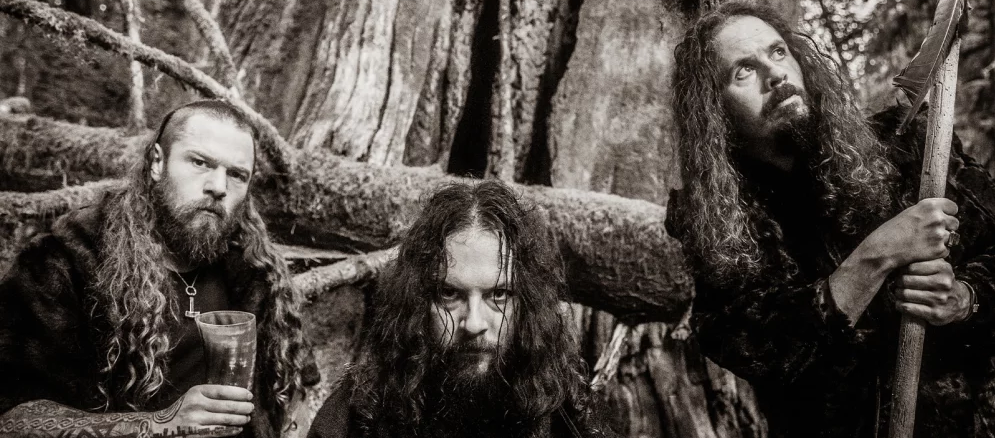 Wolves In The Throne Regresa Con Dientes Afilados